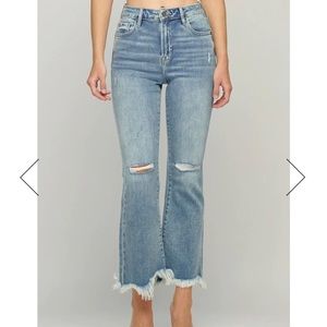 Hidden distressed cropped frayed flare
